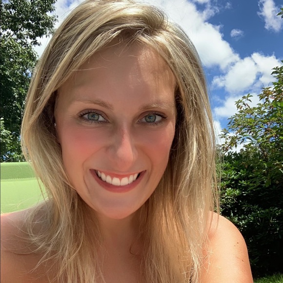 Meet your Posher, Rachel - Picture 4 of 4